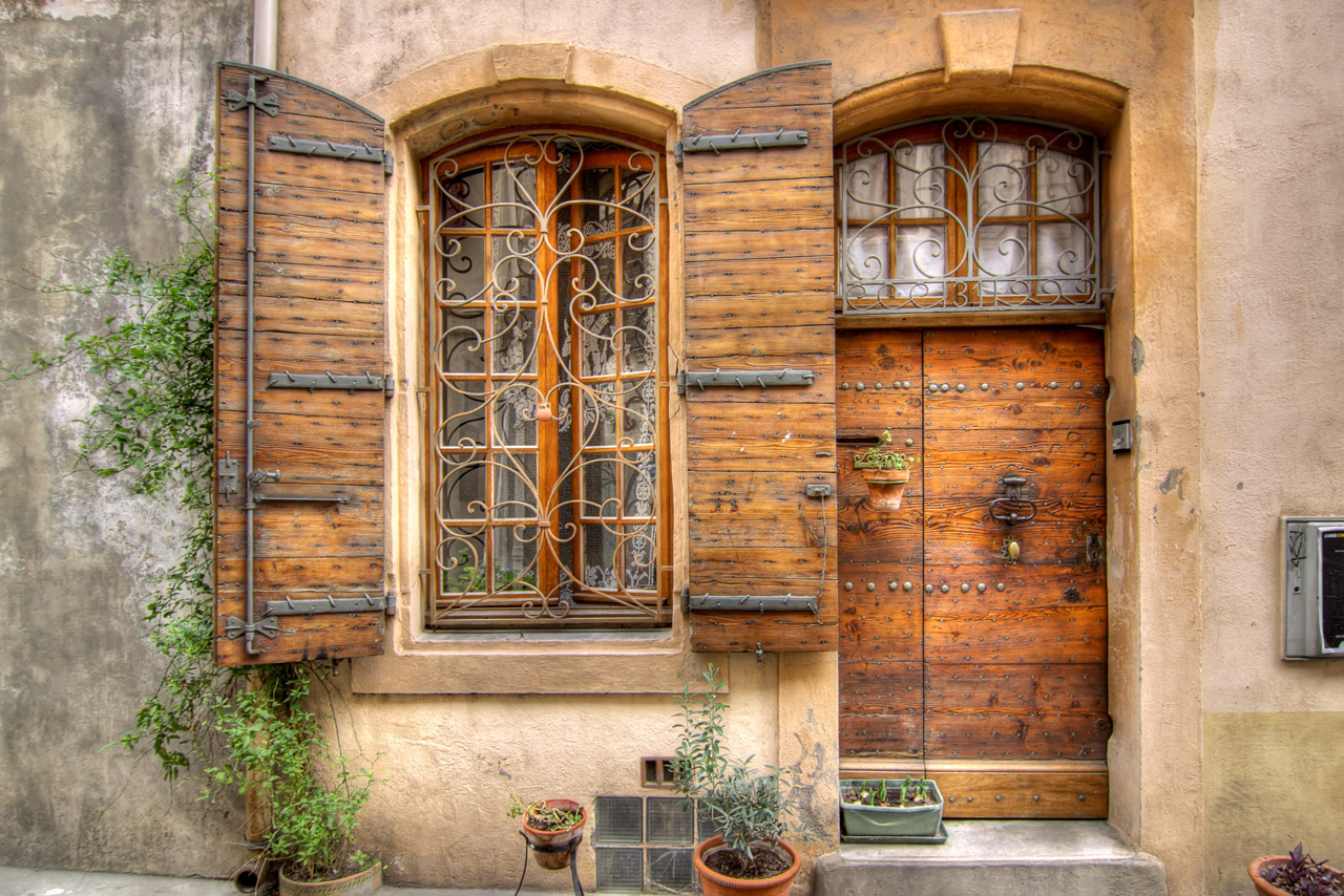 Arles